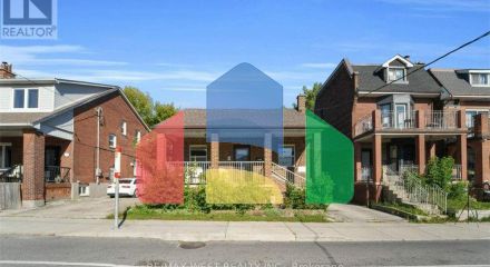 Residential - Single Family Home - Toronto, Canada - Canada