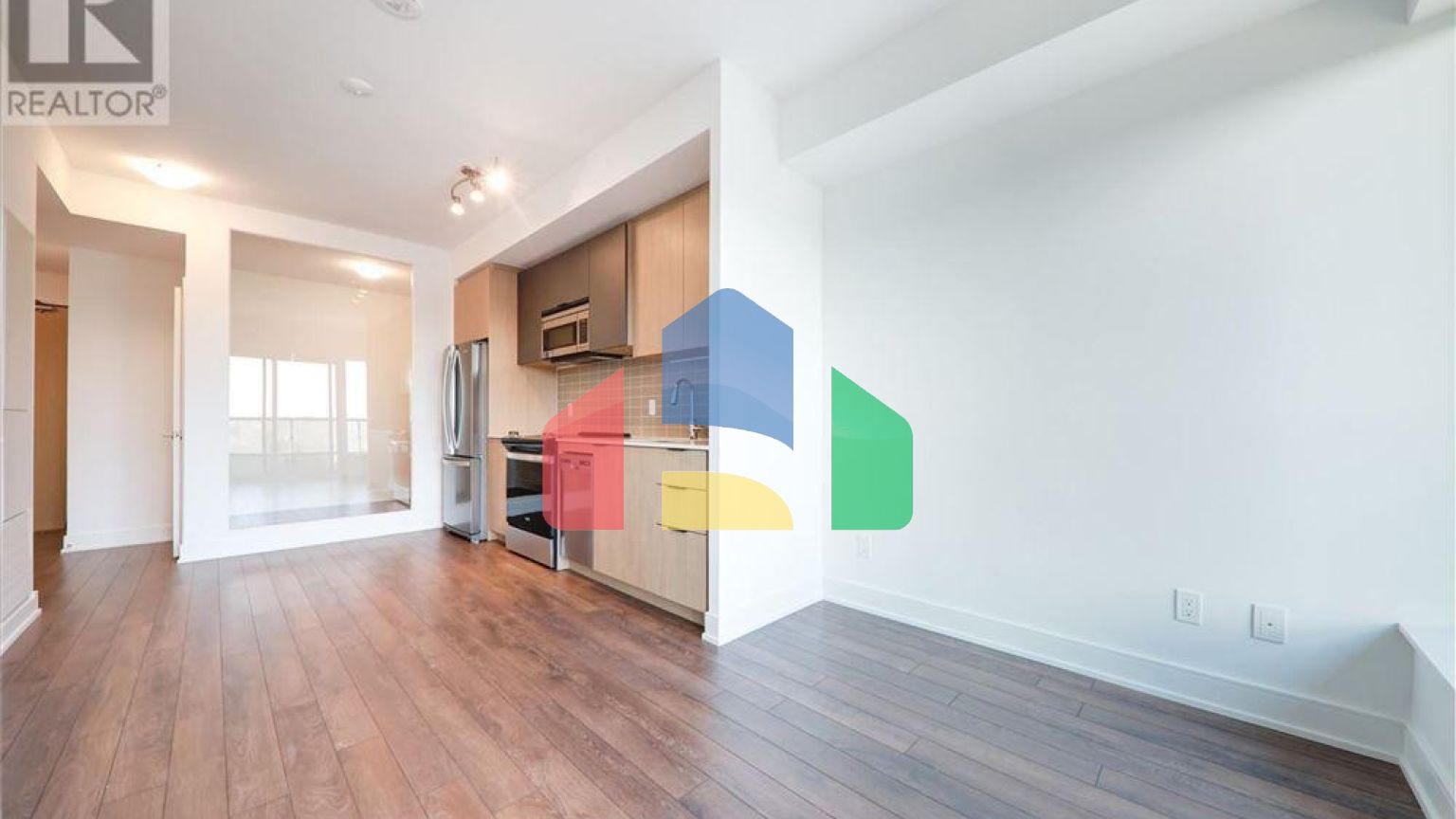 Residential - Single Family Home - Toronto, Canada - Canada