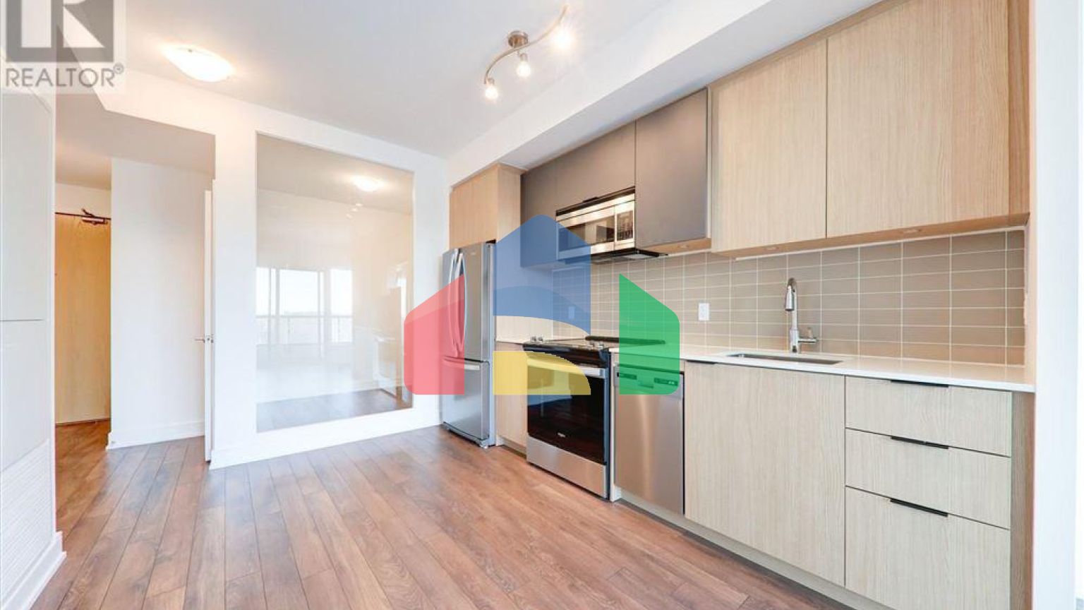 Residential - Single Family Home - Toronto, Canada - Canada