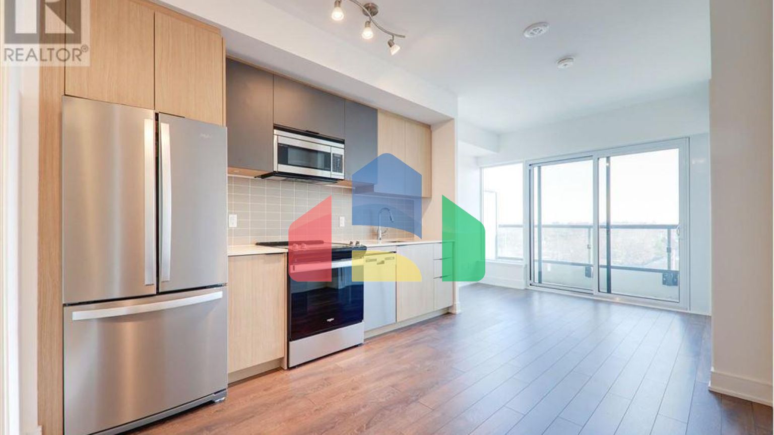 Residential - Single Family Home - Toronto, Canada - Canada