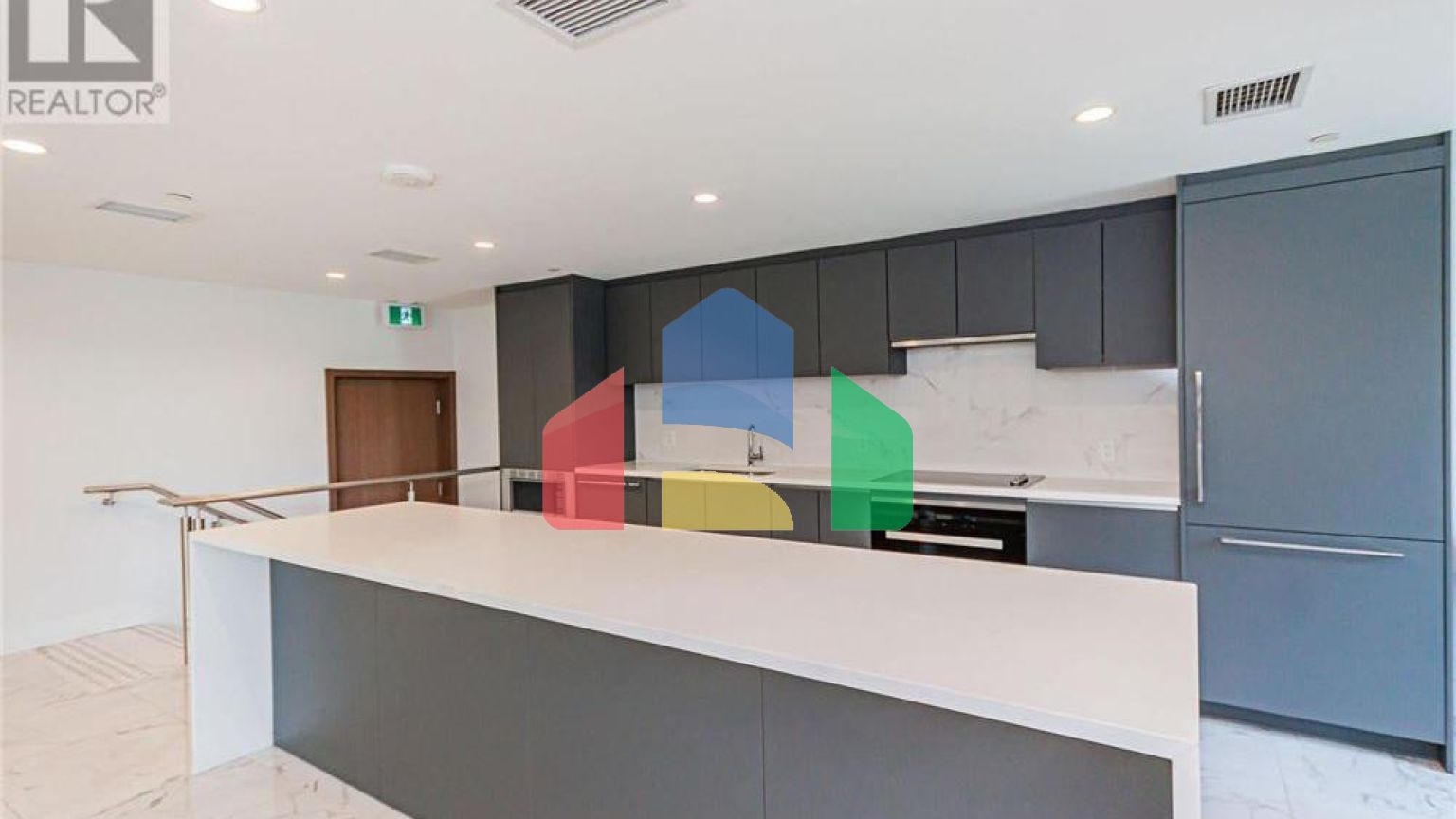 Residential - Single Family Home - Toronto, Canada - Canada