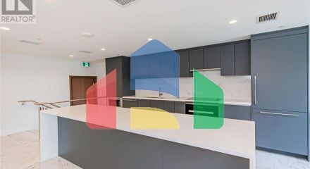 Residential - Single Family Home - Toronto, Canada - Canada