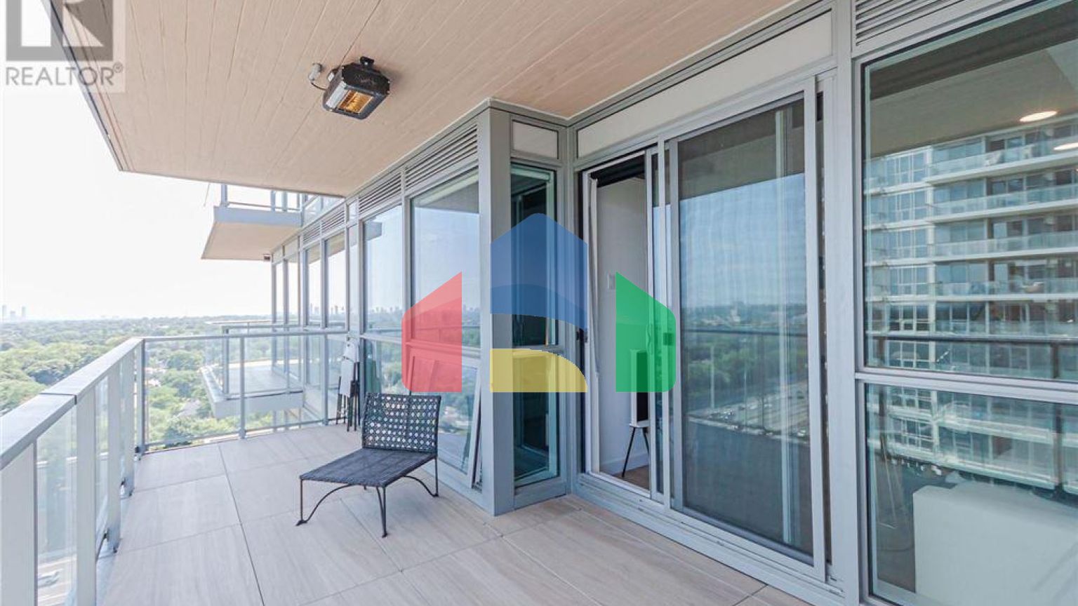 Residential - Single Family Home - Toronto, Canada - Canada