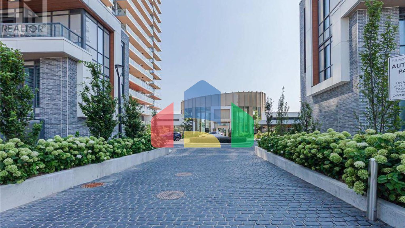 Residential - Single Family Home - Toronto, Canada - Canada