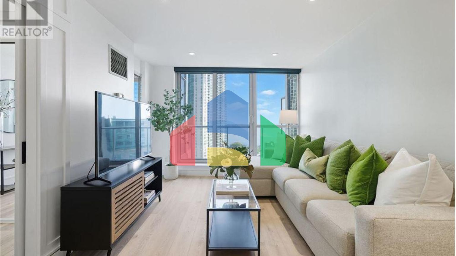 Residential - Condo/Apartment - Toronto, Canada - Canada