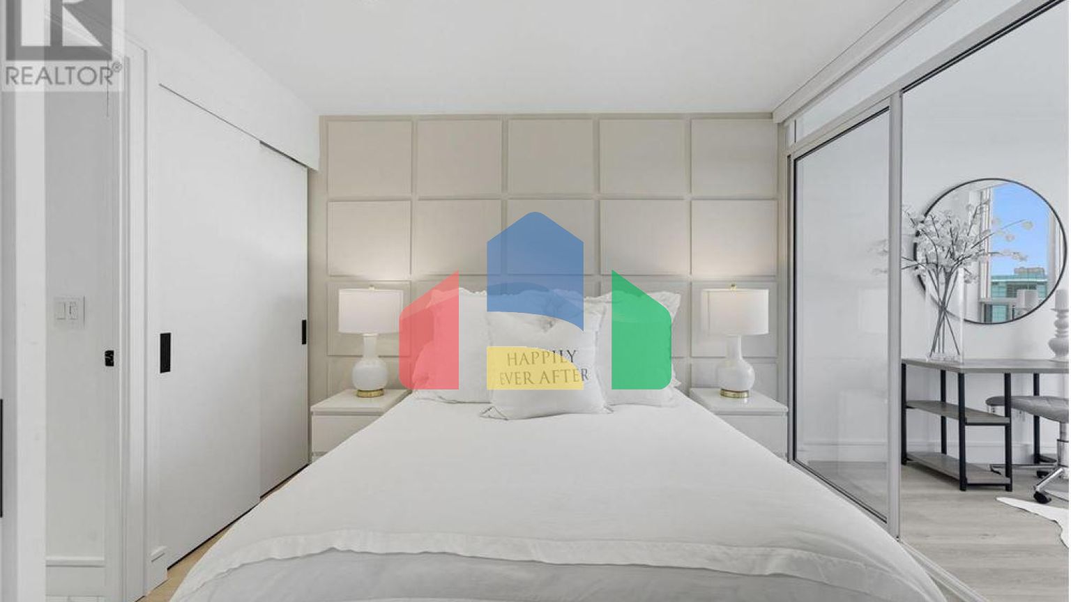 Residential - Condo/Apartment - Toronto, Canada - Canada