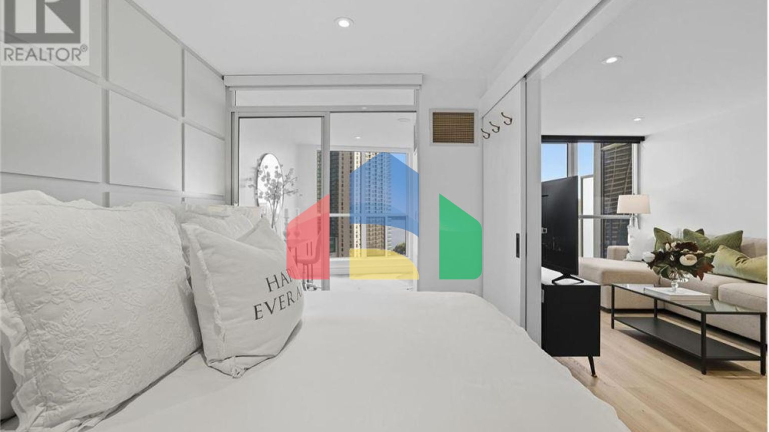 Residential - Condo/Apartment - Toronto, Canada - Canada