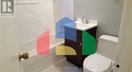 Residential - Single Family Home - Toronto, Canada - Canada