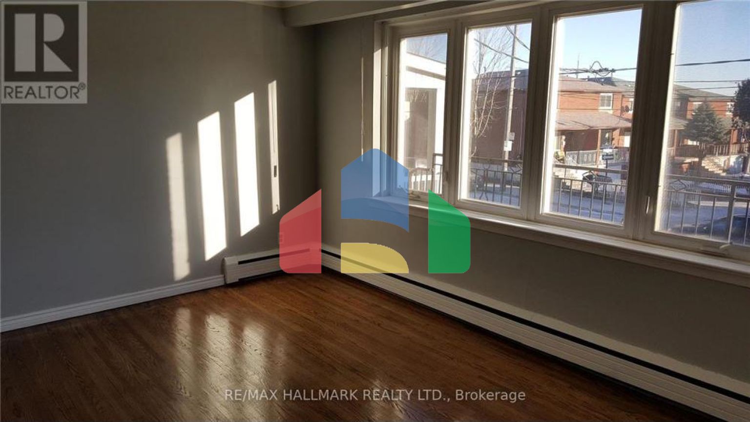 Residential - Single Family Home - Toronto, Canada - Canada