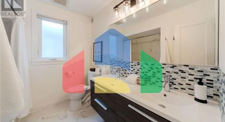 Residential - Single Family Home - Toronto, Canada - Canada