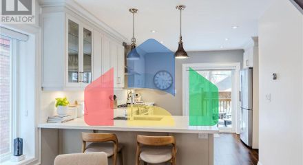 Residential - Single Family Home - Toronto, Canada - Canada