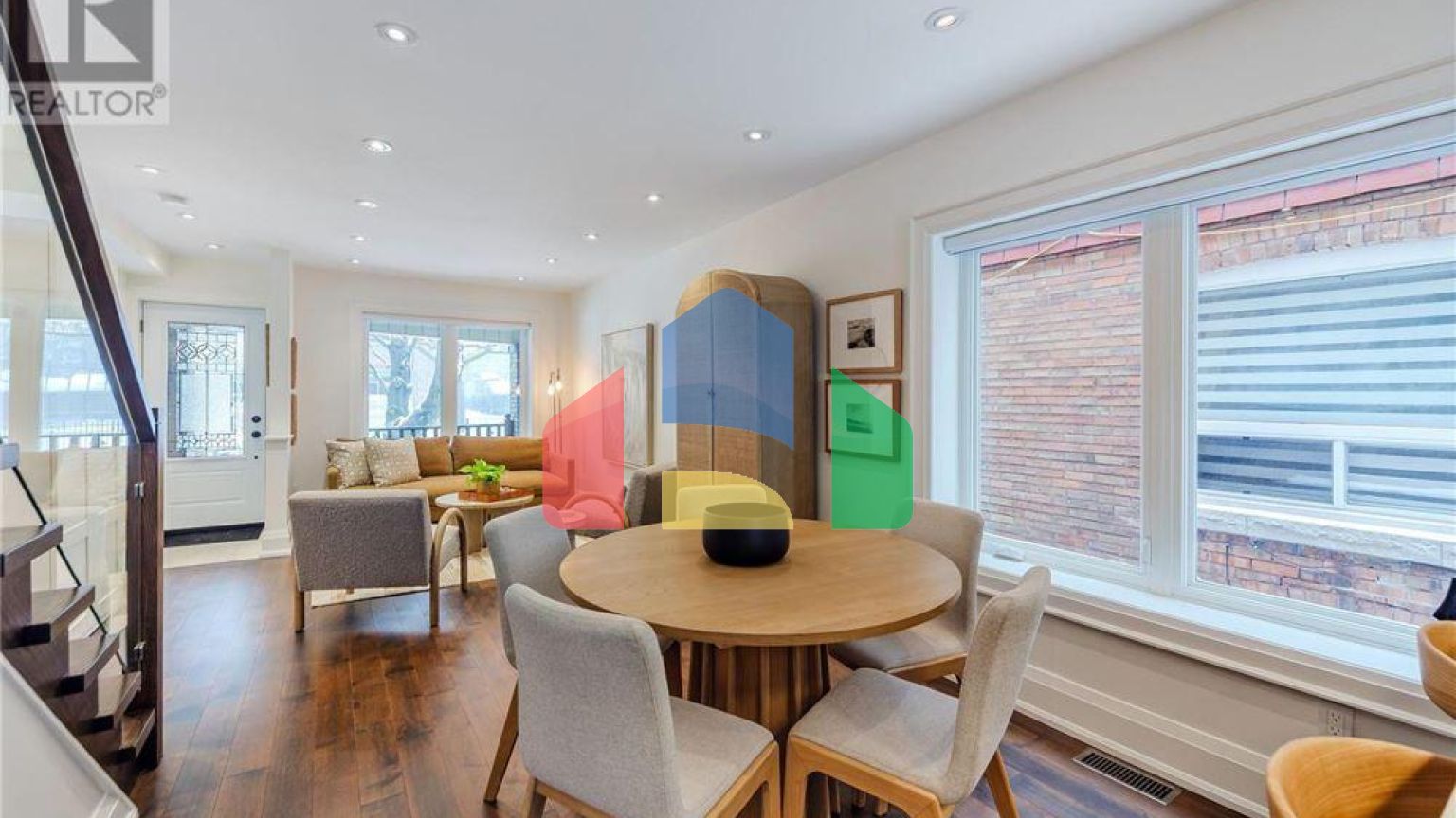 Residential - Single Family Home - Toronto, Canada - Canada