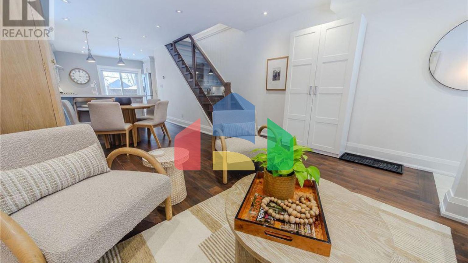 Residential - Single Family Home - Toronto, Canada - Canada