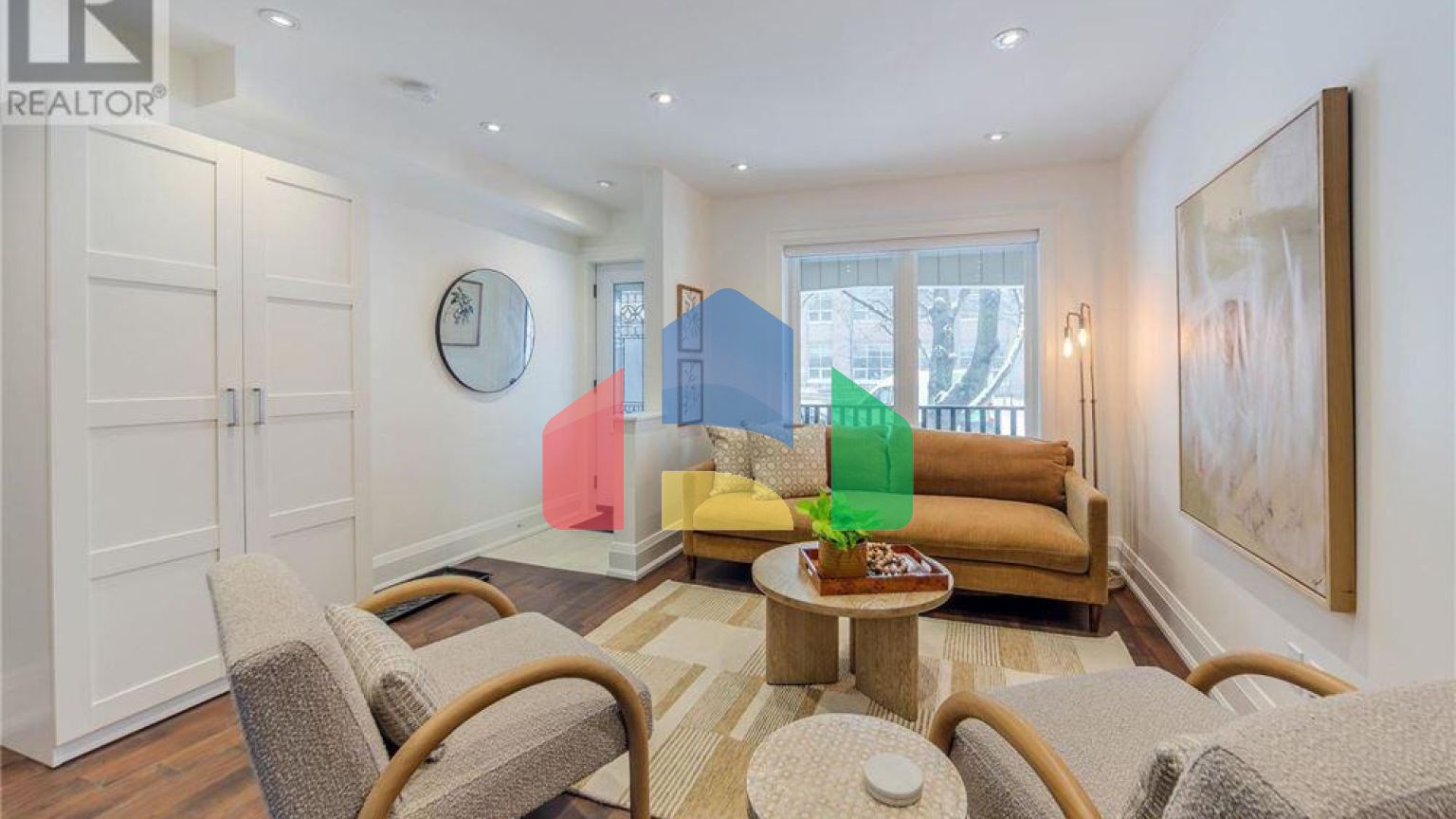 Residential - Single Family Home - Toronto, Canada - Canada