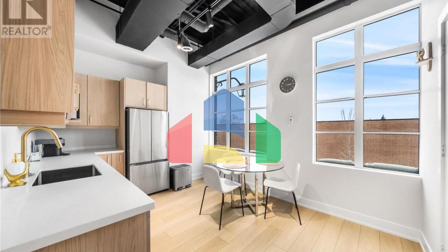 Residential - Condo/Apartment - Toronto, Canada - Canada