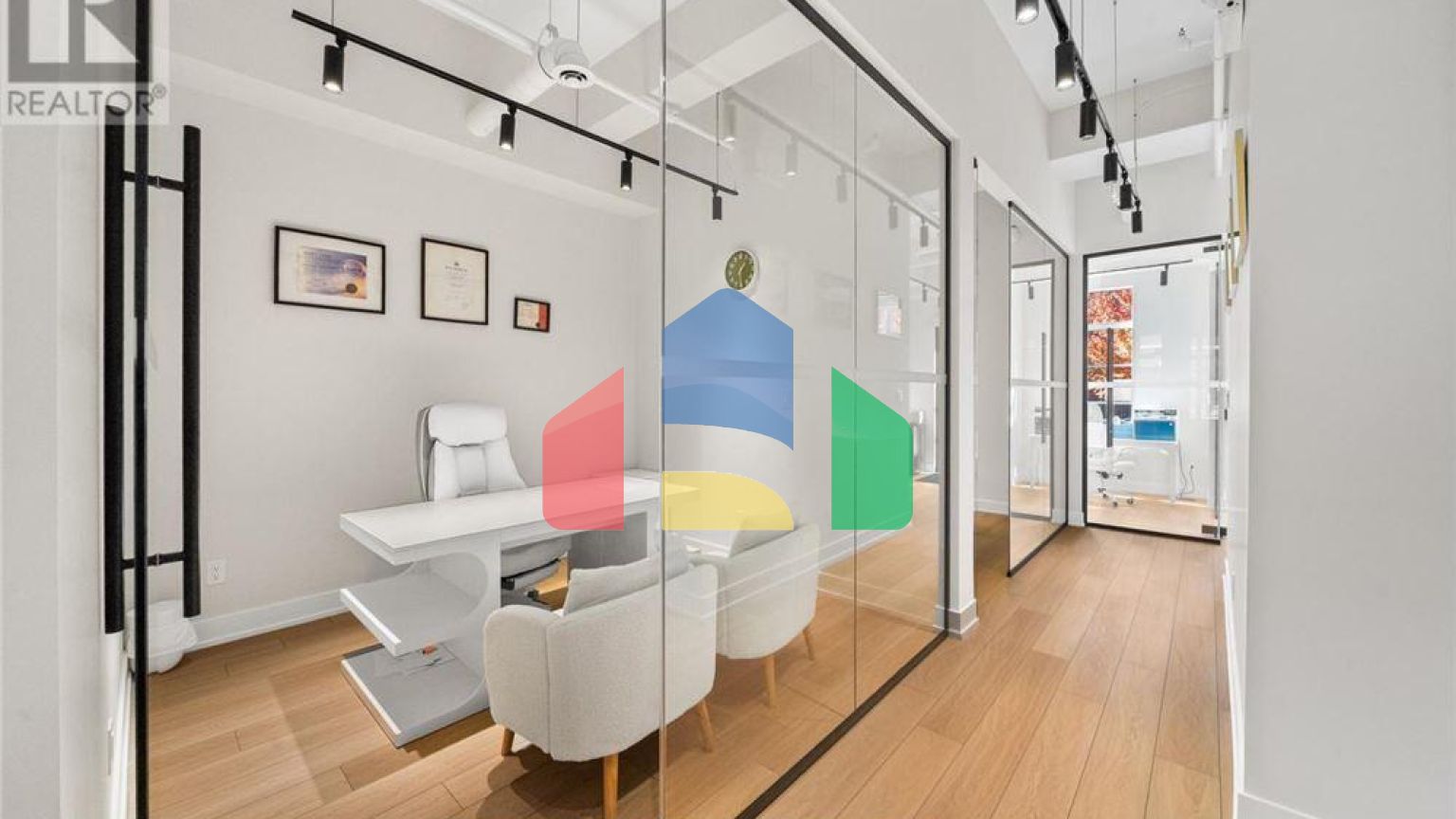 Residential - Condo/Apartment - Toronto, Canada - Canada