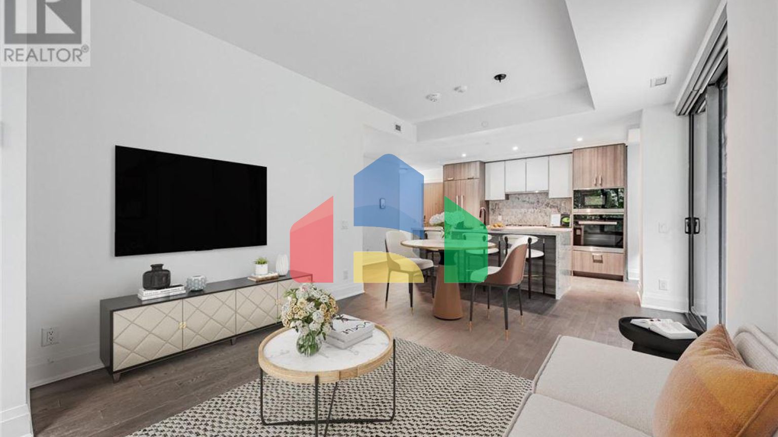 Residential - Single Family Home - Toronto, Canada - Canada