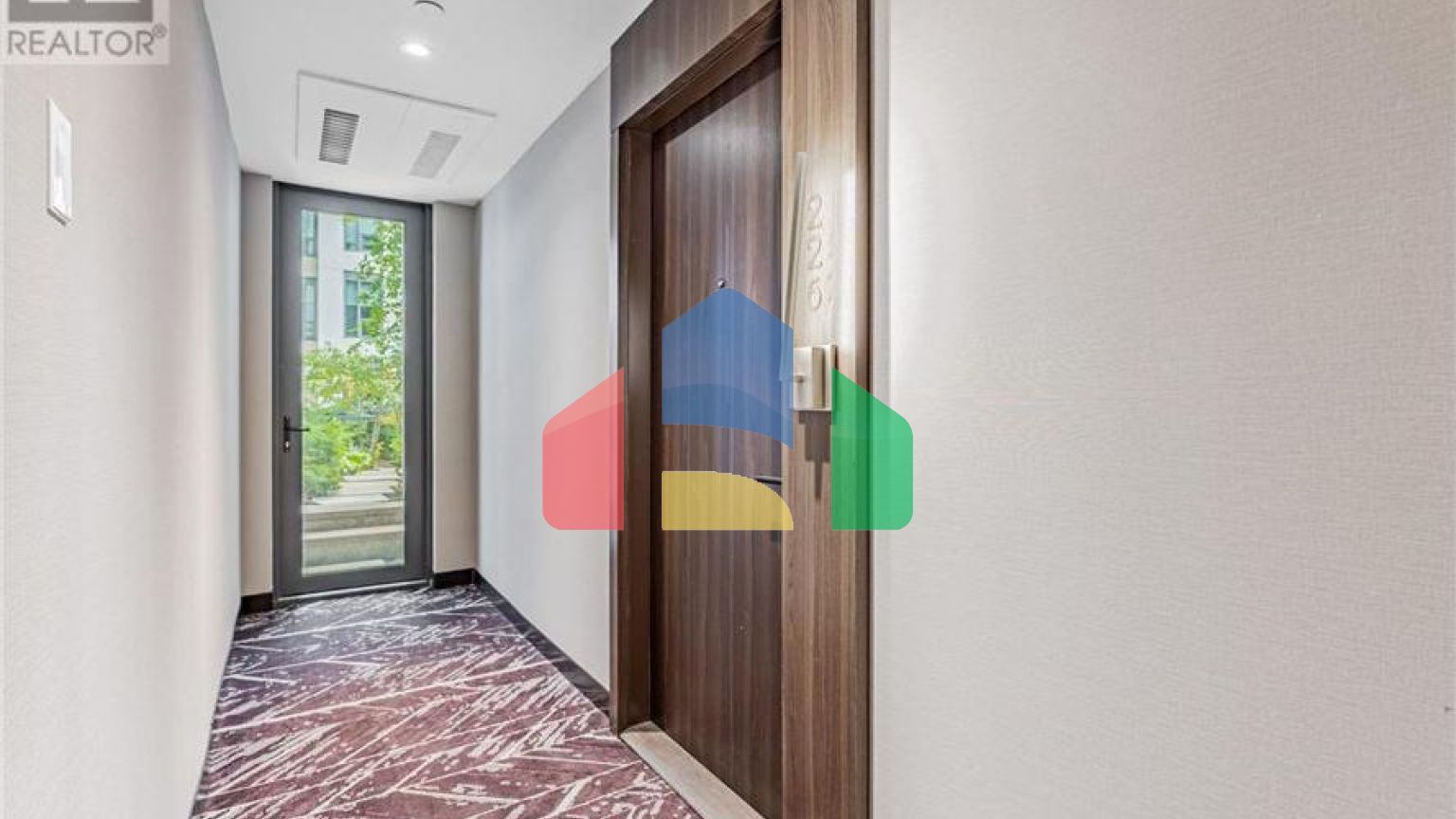 Residential - Single Family Home - Toronto, Canada - Canada