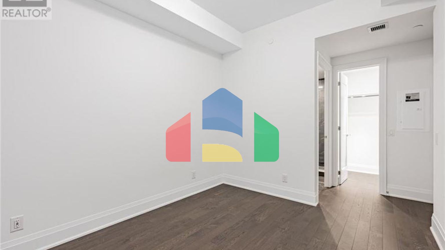 Residential - Single Family Home - Toronto, Canada - Canada