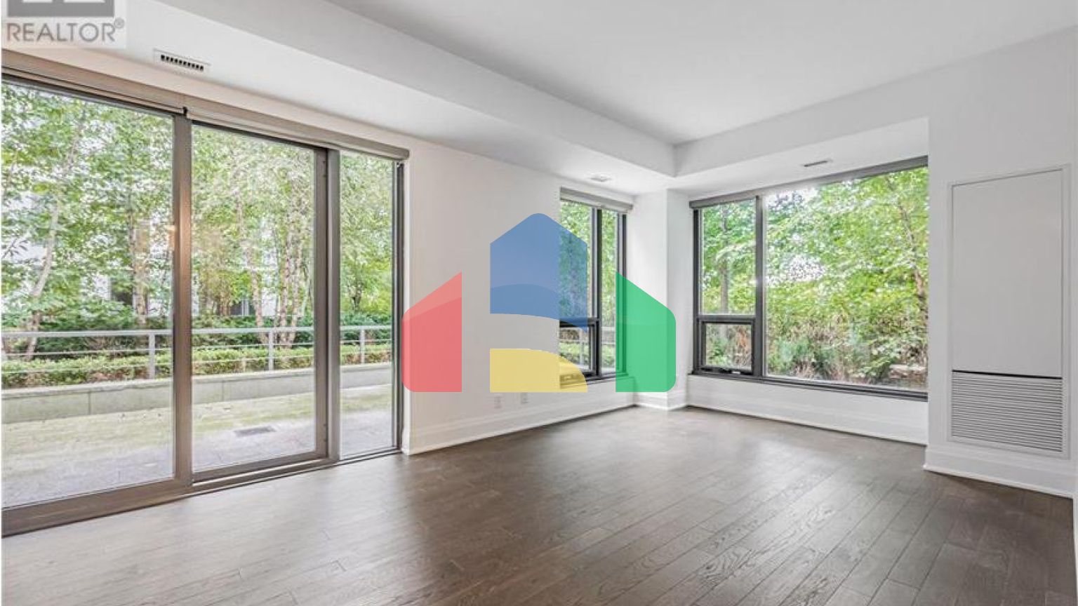 Residential - Single Family Home - Toronto, Canada - Canada