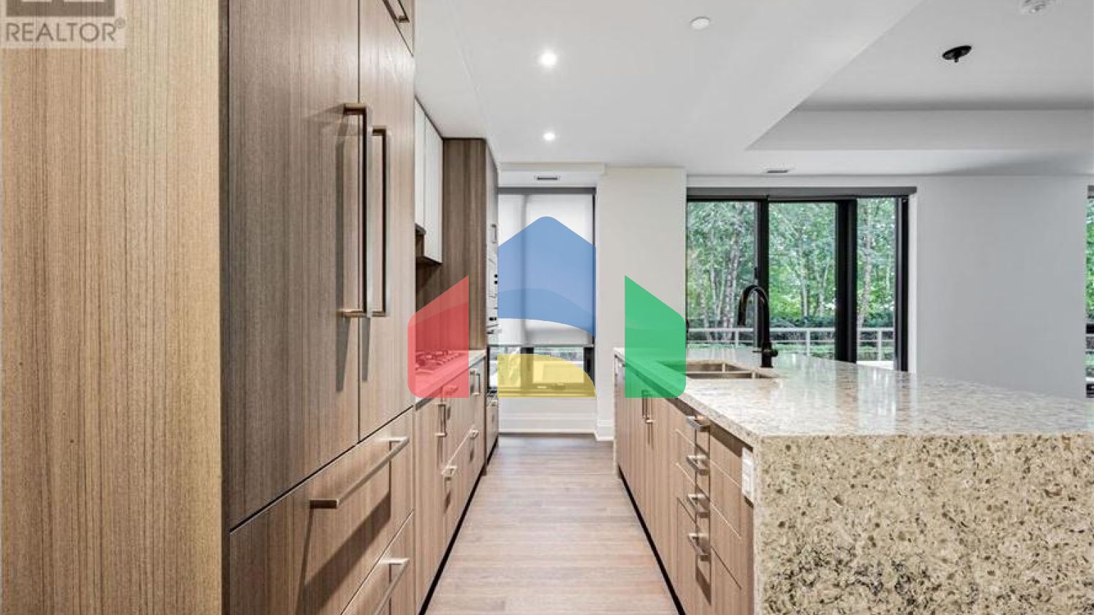 Residential - Single Family Home - Toronto, Canada - Canada