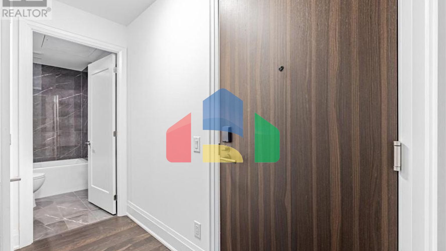 Residential - Single Family Home - Toronto, Canada - Canada