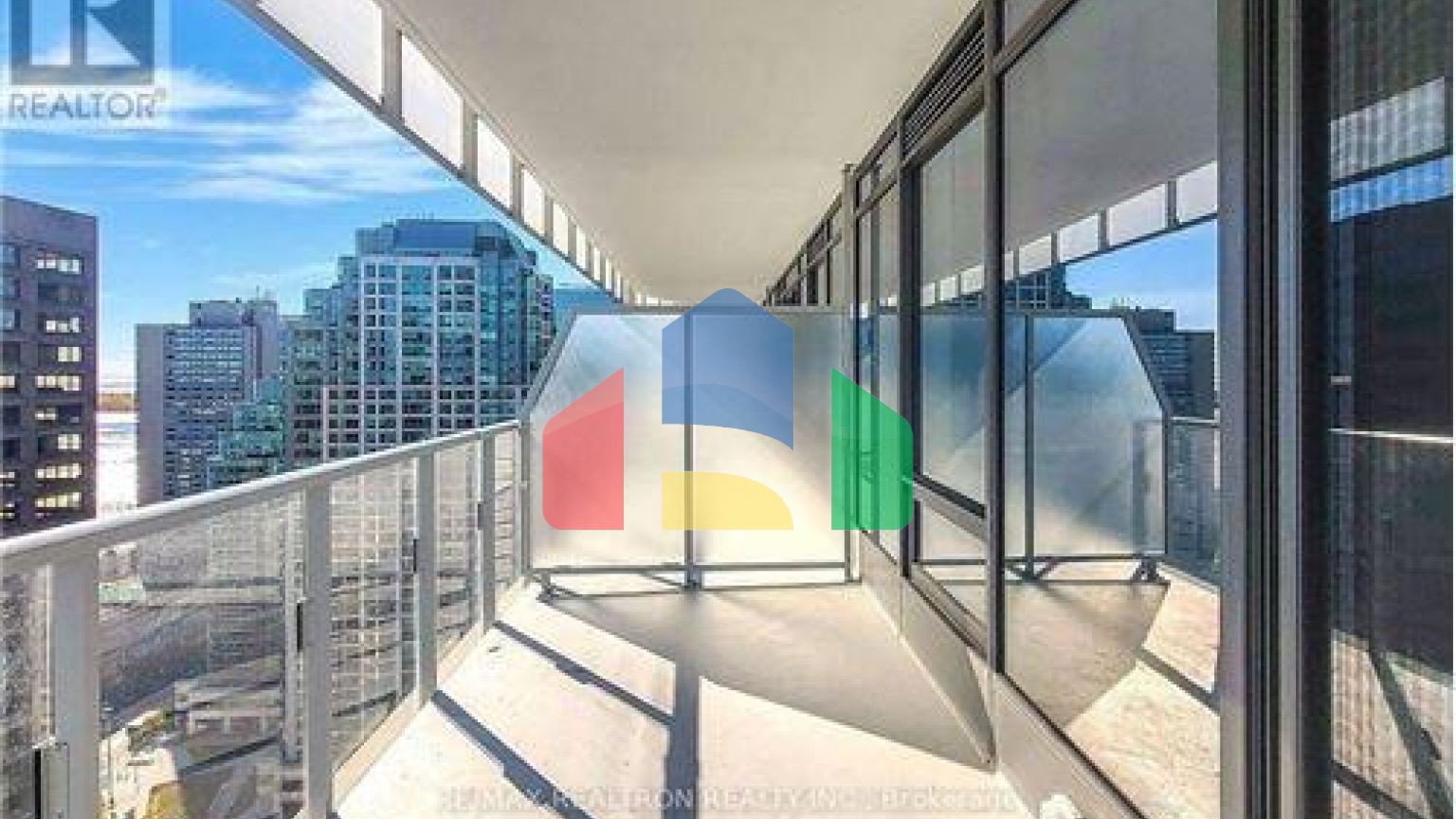 Residential - Single Family Home - Toronto, Canada - Canada