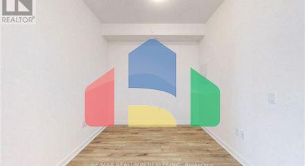 Residential - Single Family Home - Toronto, Canada - Canada