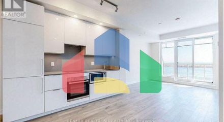 Residential - Single Family Home - Toronto, Canada - Canada