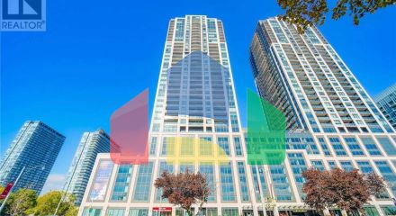 Residential - Single Family Home - Toronto, Canada - Canada