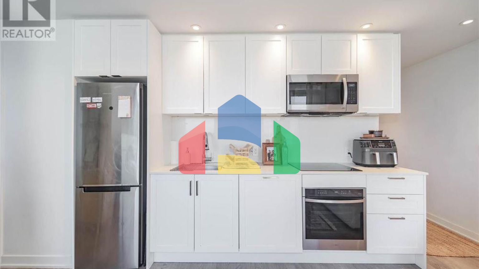 Residential - Single Family Home - Toronto, Canada - Canada