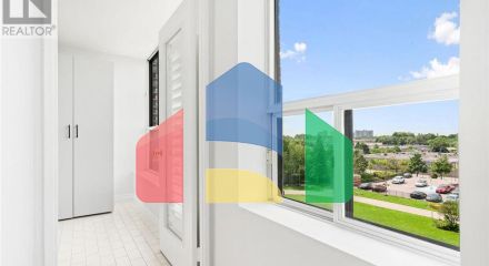 Residential - Single Family Home - Toronto, Canada - Canada