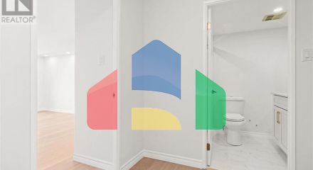 Residential - Single Family Home - Toronto, Canada - Canada