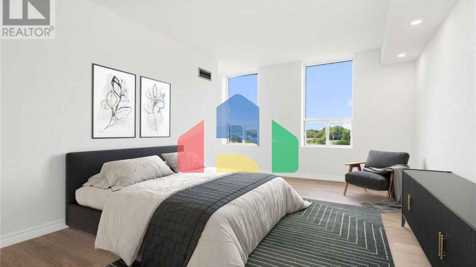 Residential - Single Family Home - Toronto, Canada - Canada