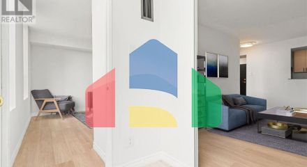 Residential - Single Family Home - Toronto, Canada - Canada