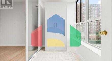 Residential - Single Family Home - Toronto, Canada - Canada