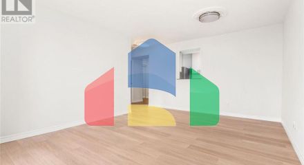 Residential - Single Family Home - Toronto, Canada - Canada