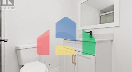 Residential - Single Family Home - Toronto, Canada - Canada