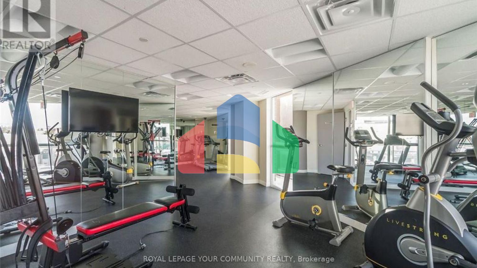 Residential - Single Family Home - Toronto, Canada - Canada