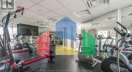 Residential - Single Family Home - Toronto, Canada - Canada