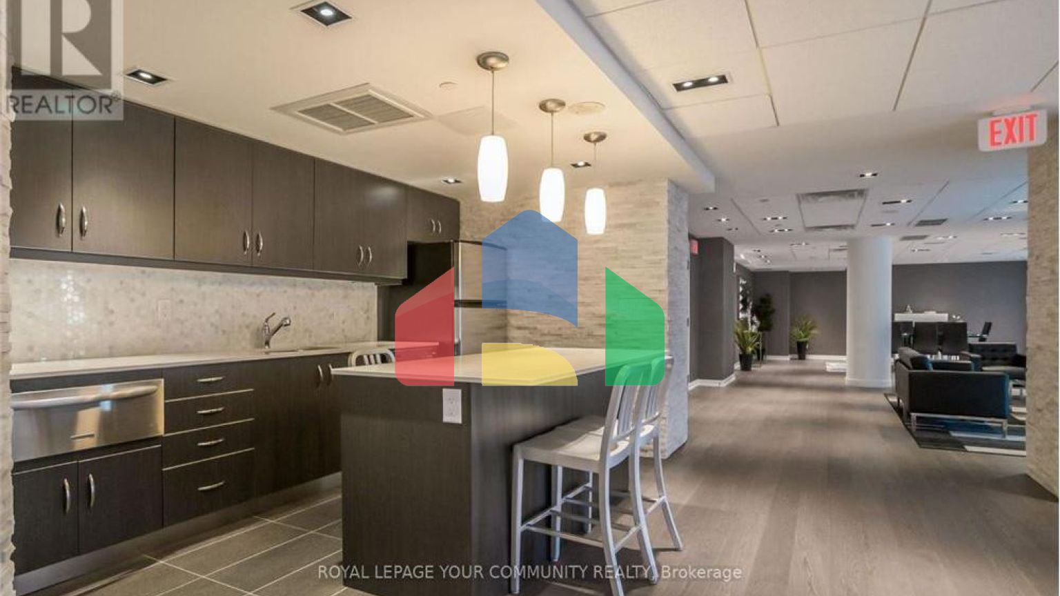 Residential - Single Family Home - Toronto, Canada - Canada