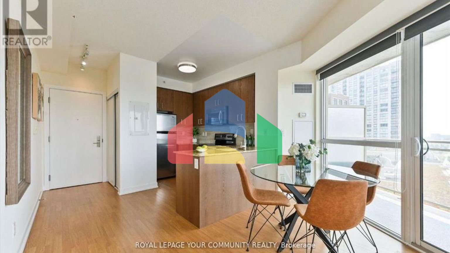 Residential - Single Family Home - Toronto, Canada - Canada