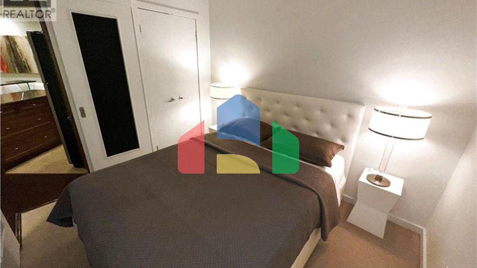 Residential - Condo/Apartment - Toronto, Canada - Canada