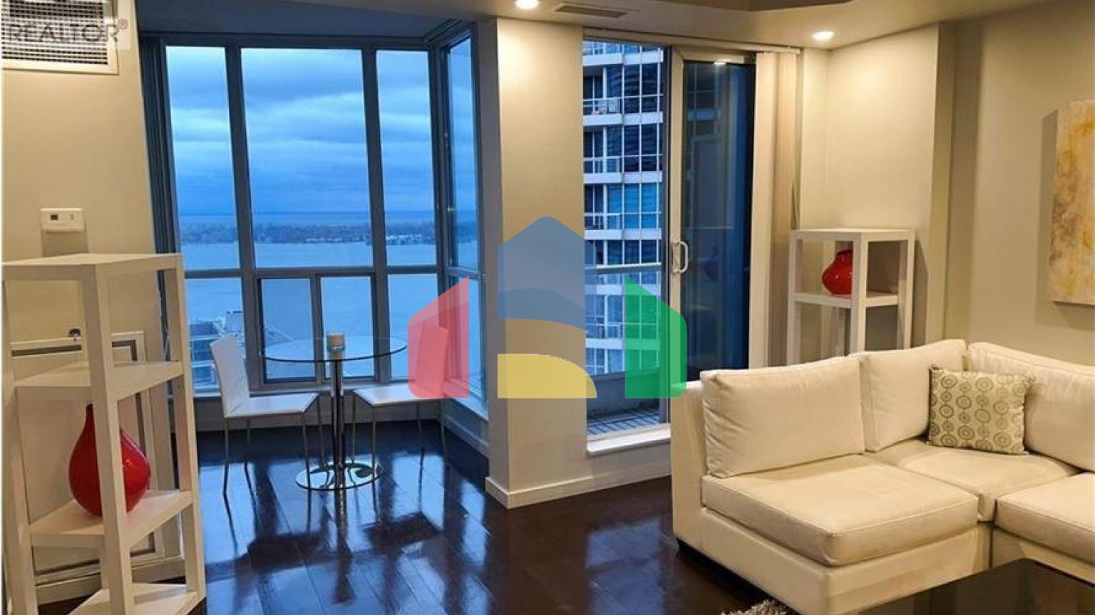 Residential - Condo/Apartment - Toronto, Canada - Canada