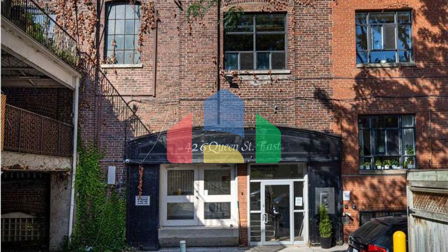 Residential - Single Family Home - Toronto, Canada - Canada