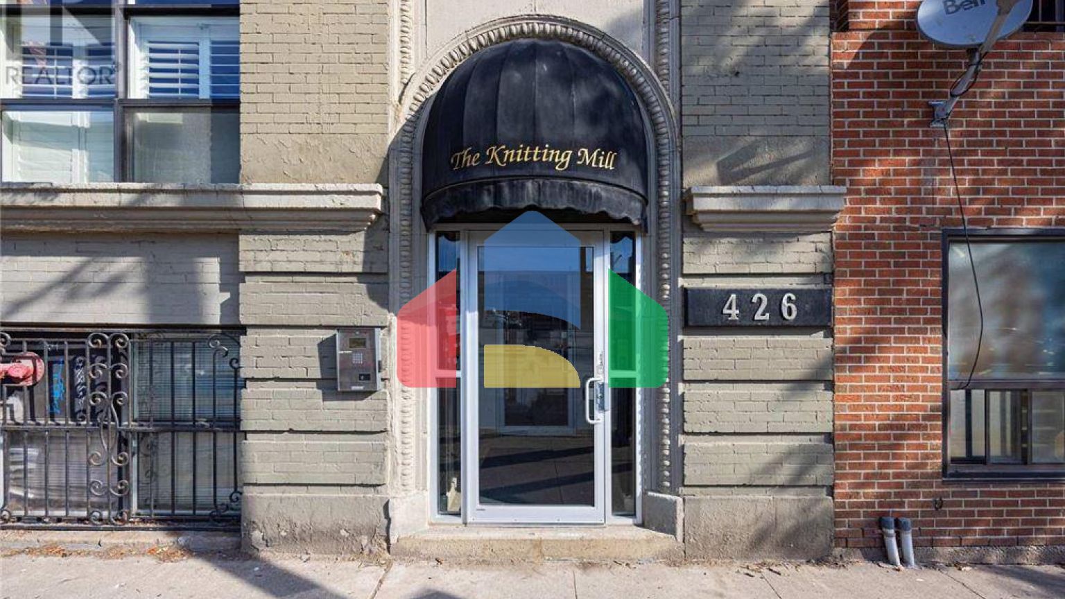 Residential - Single Family Home - Toronto, Canada - Canada