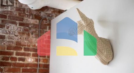 Residential - Single Family Home - Toronto, Canada - Canada