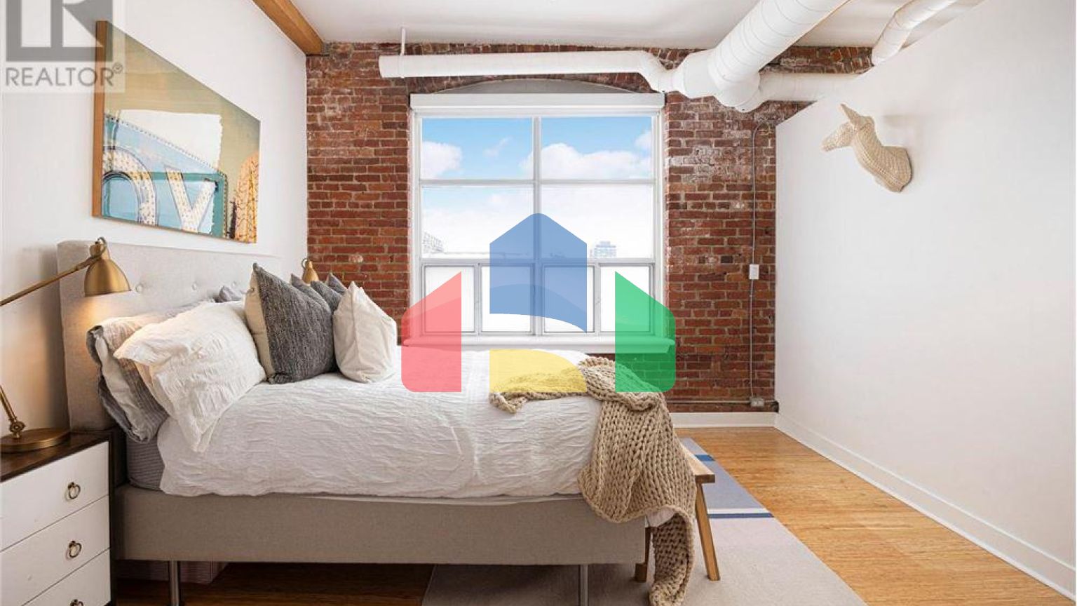 Residential - Single Family Home - Toronto, Canada - Canada