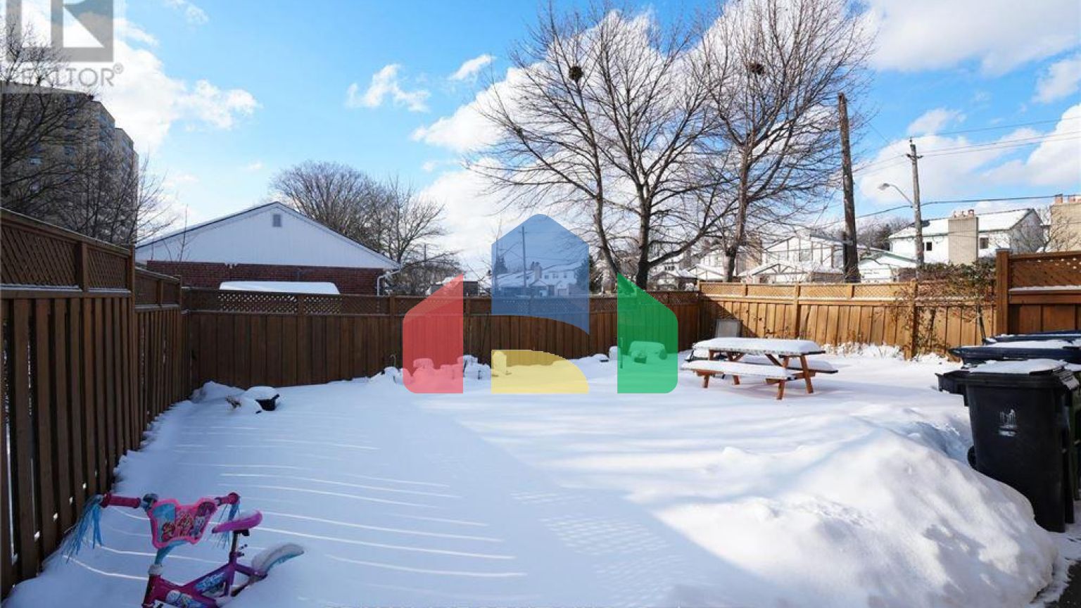 Residential - Single Family Home - Toronto, Canada - Canada