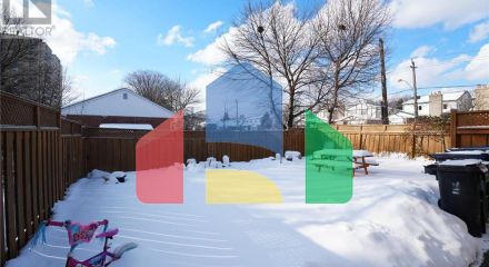 Residential - Single Family Home - Toronto, Canada - Canada